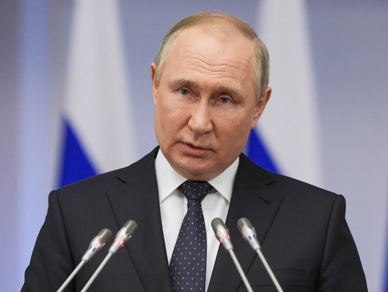 Владимир Путин “Хөндлөнгөөс оролцохгүй байхыг” анхааруулав