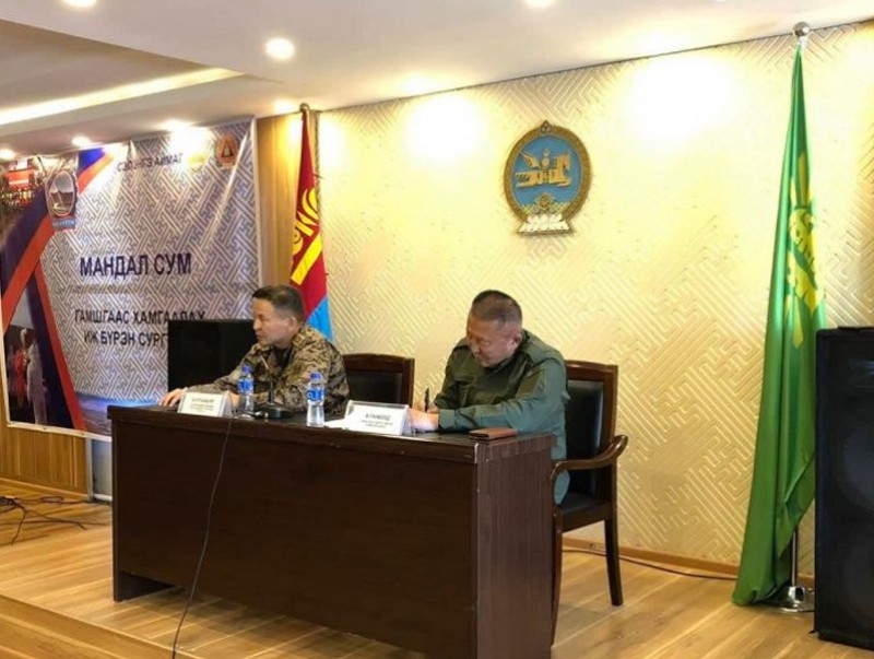 Ажлын хэсэг Сэлэнгэ аймгийн Мандал суманд ажиллаж байна