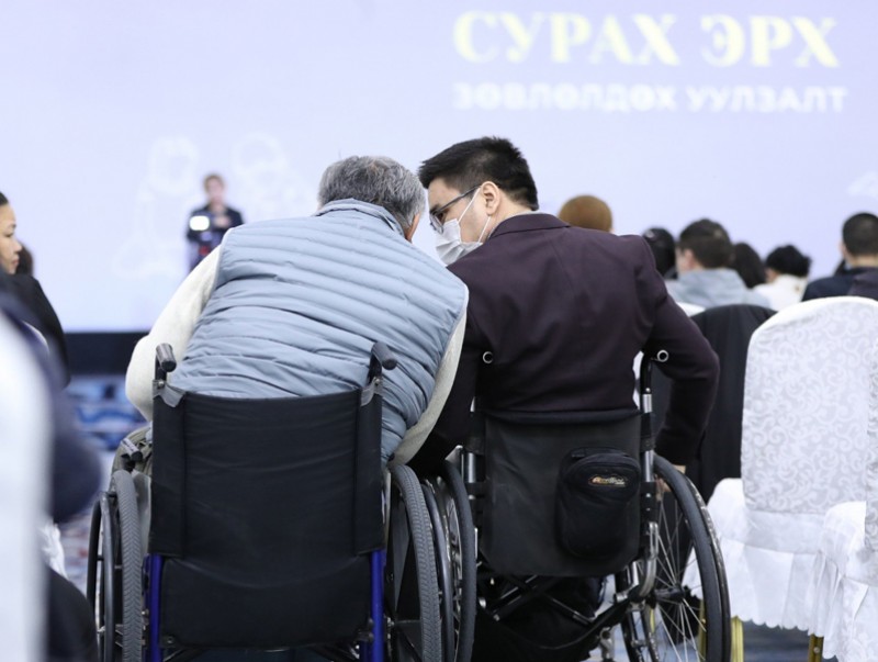 Тусгай хэрэгцээт хүүхдүүдийг үе тэнгийнхэнтэй нь сургах орчныг бүрдүүлнэ