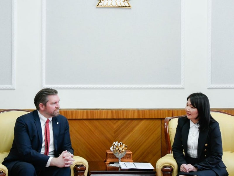 УИХ: Азийн сангийн Суурин төлөөлөгчийг хүлээн авч уулзлаа