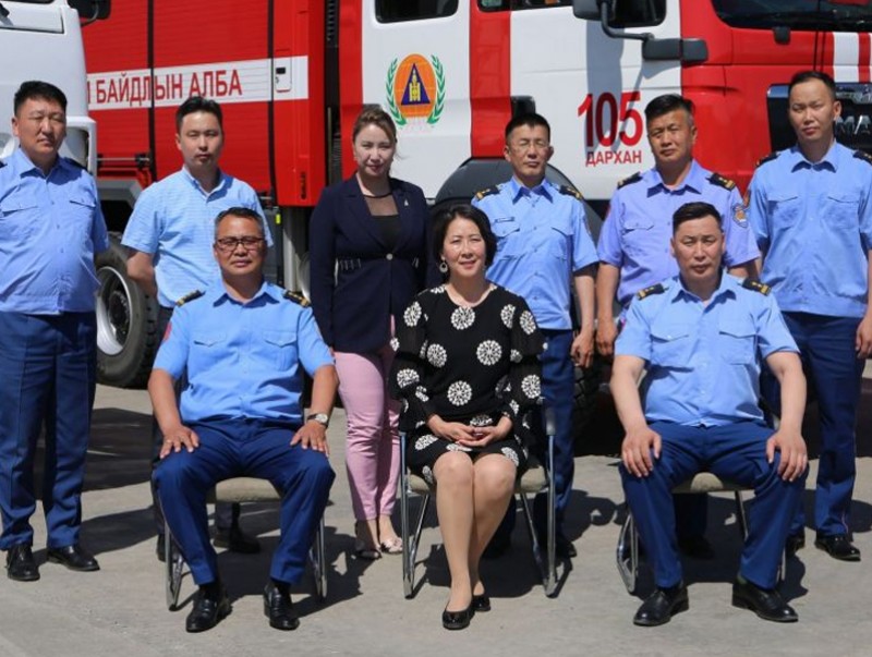 Албаны үйл ажиллагаатай танилцаж, уулзалт хийлээ