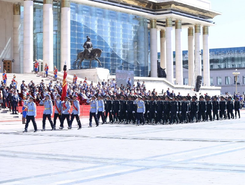 “Монгол Улсын Төрийн далбааны өдөр”-т зориулсан Цэргийн ёслолын жагсаал боллоо