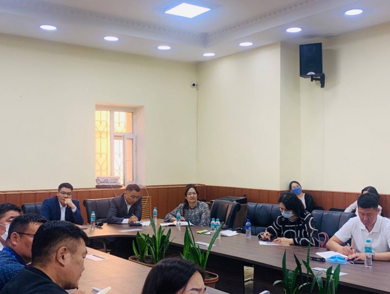 Эрүүл мэндийн сайд С.Энхболд Эрүүл мэндийн байгууллагуудын удирдлагуудад үүрэг чиглэл өглөө