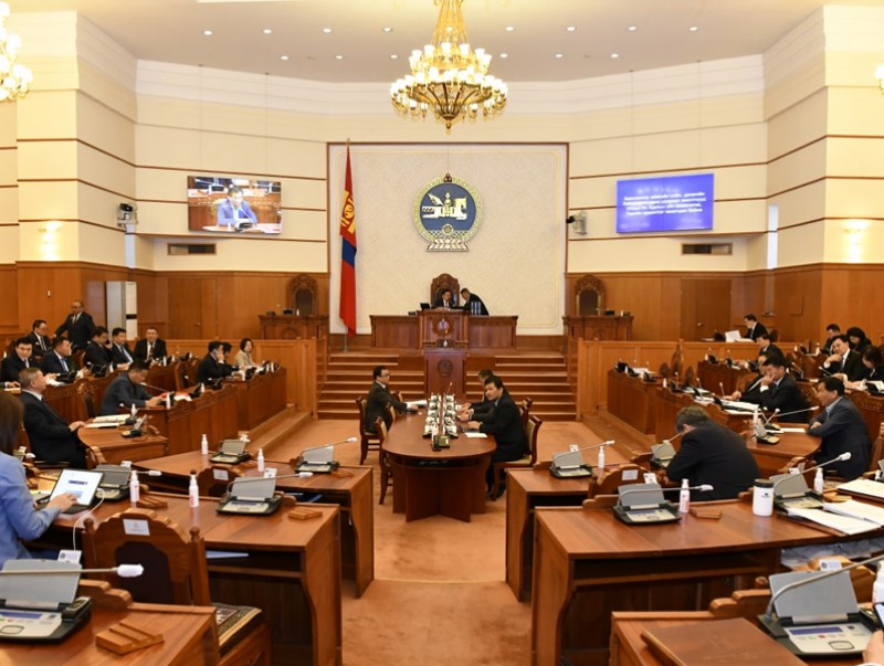 Өнөөдөр Монгол Улсад байнгын ажиллагаатай парламент байгуулагдсаны 30 жилийн ойн өдөр