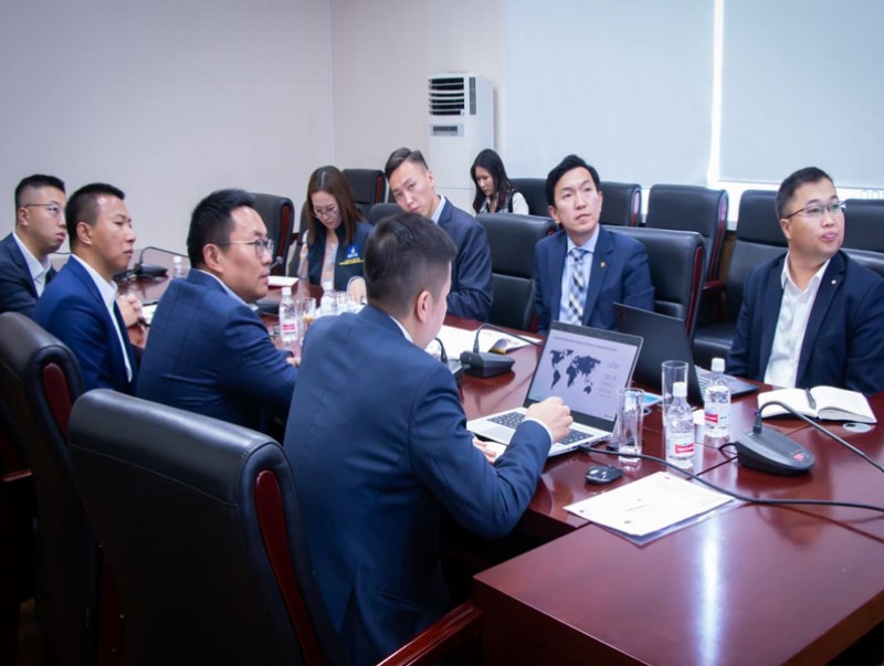“Huawei” компанийн төлөөллийг ЦХХХЯ-ны сайд Н.Учрал хүлээн авч уулзлаа