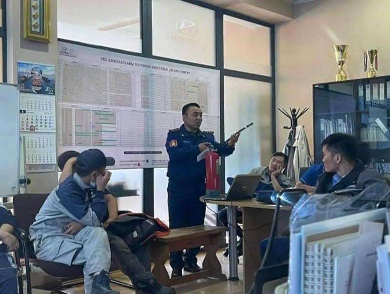 Албан байгууллага, иргэдийн гамшигтай тэмцэх чадавхыг нэмэгдүүллээ