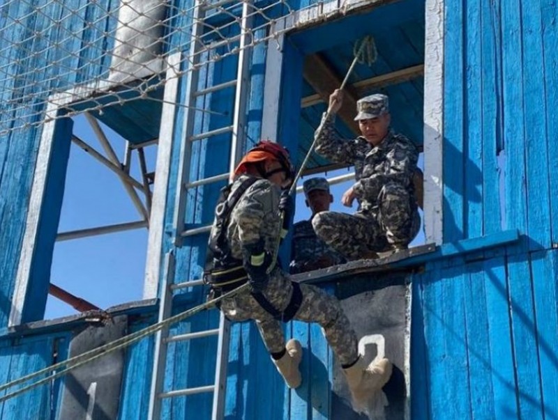 Цэргийн албыг биеэр дүйцүүлэн хааж байгаа алба хаагчдад сургалт зохион байгууллаа