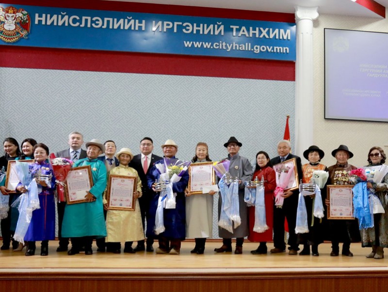 Нийслэлийн тэргүүний өрх, тариаланчид шалгарлаа