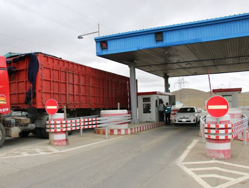 Ирэх сарын 1-ээс нийслэл рүү торгууль, татвар төлөөгүй автомашиныг нэвтүүлэхгүй