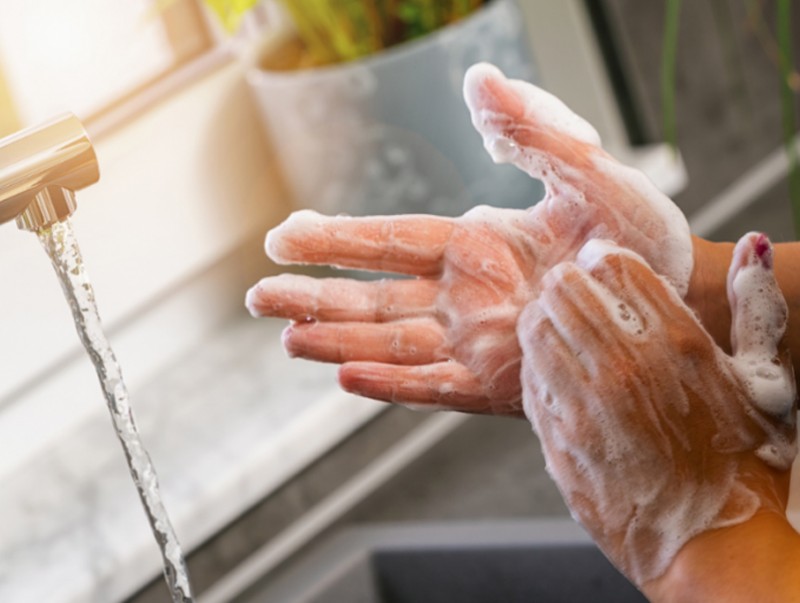 Гараа савандаж угаах нь гэдэсний болон амьсгалын замын халдварт өвчнөөс сэргийлнэ