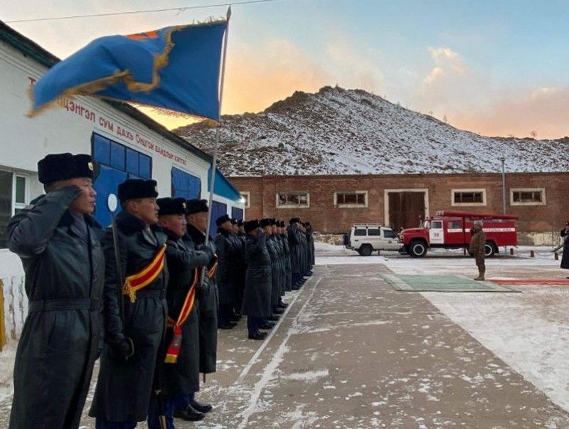 Байгууллагын үйл ажиллагаатай танилцаж, алба хаагчидтай уулзалт хийлээ