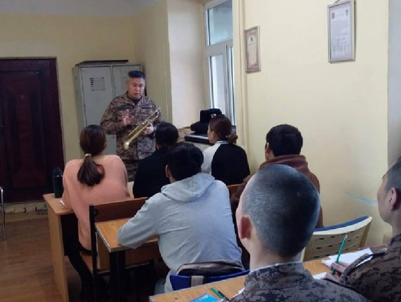Үлээвэр хөгжимчдийг бэлтгэх сургалт зохион байгуулж байна