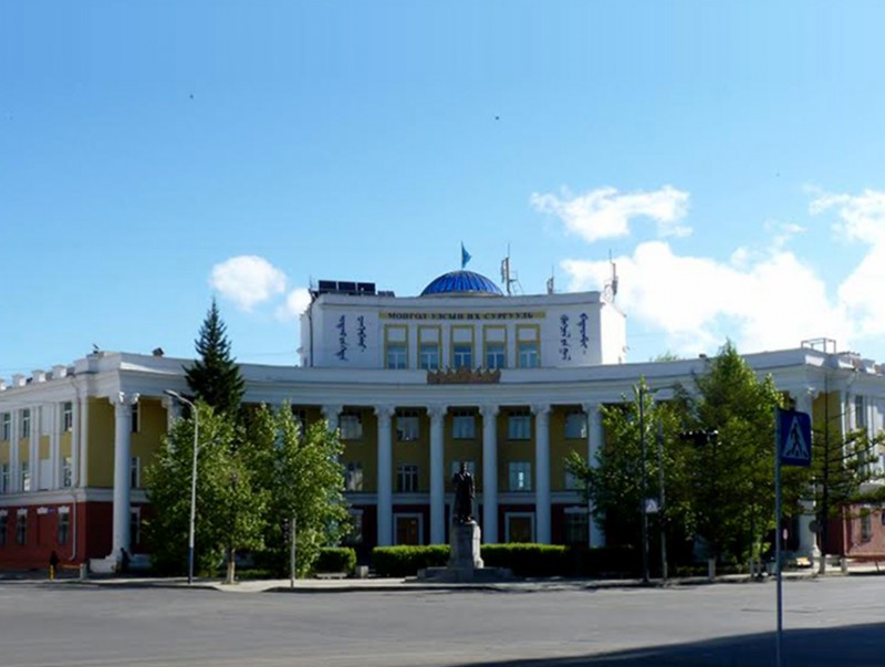 МУИС-ийн нэрэмжит тэтгэлгийг 486 суралцагчид олгоно