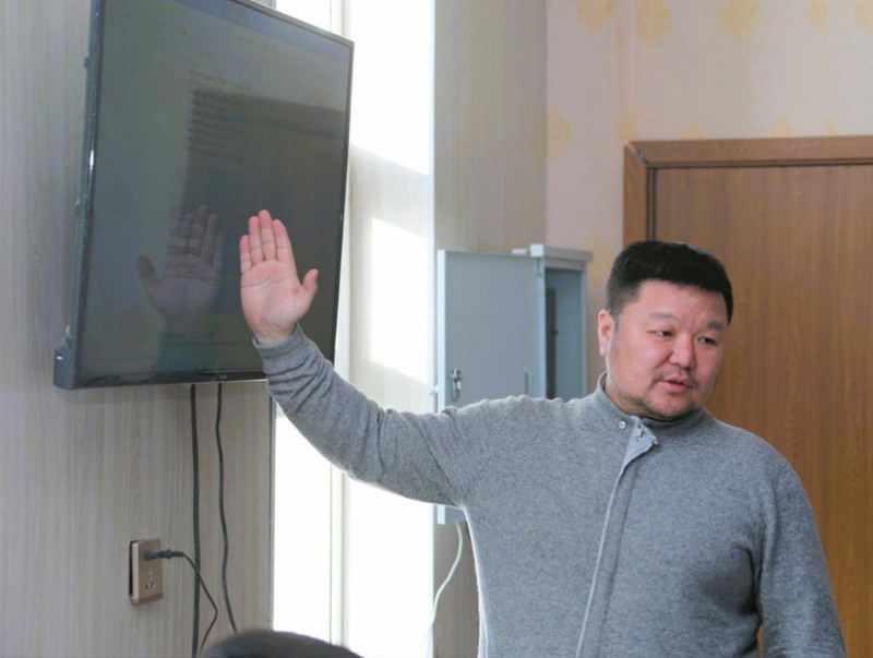 Э.Батсайхан: Ерөнхийлөгчийн санаачилсан “Хүнсний хувьсгал” хөдөлгөөн цаг үеэ олсон ажил юм