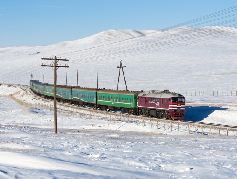 Улаанбаатар-Замын-Үүд-Улаанбаатар, Улаанбаатар-Сайншанд-Улаанбаатар чиглэлд зорчигчийн галт тэрэг аялна