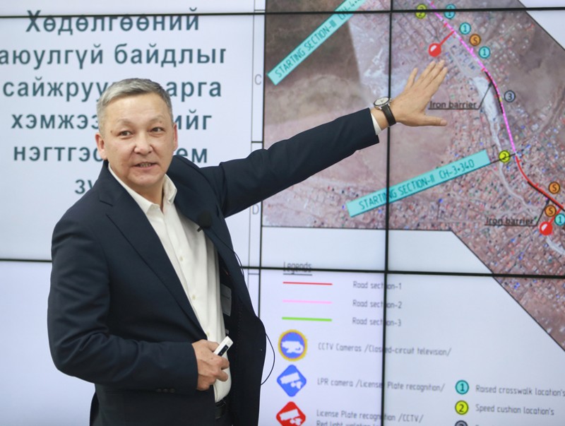 Автобусны 18 зогсоол байгуулна