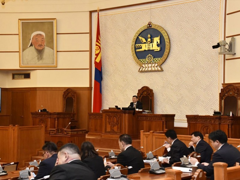Зөрчил шалган шийдвэрлэх тухай хуульд өөрчлөлт оруулах тухай хуулийн төслийн эцсийн хэлэлцүүлгийг хийв
