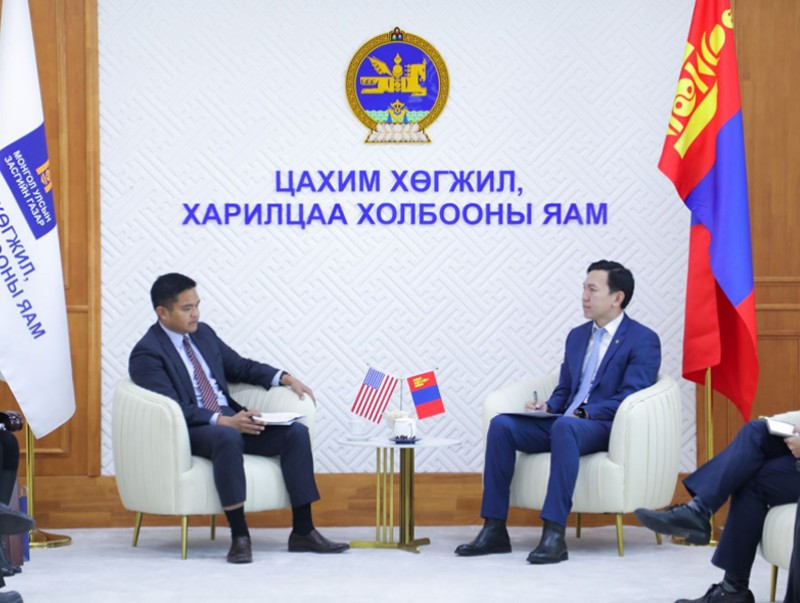 ЦХХХ-ны сайд Н.Учрал АНУ-аас Монгол Улсад суугаа онц бөгөөд бүрэн эрхт элчин сайдыг хүлээн авч уулзлаа
