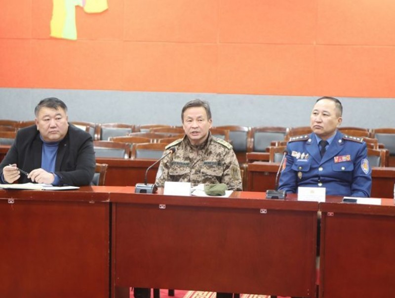 Өвөлжилтийн нөхцөл байдлыг үнэлэх, иргэдэд төрийн болон эрүүл мэндийн үйлчилгээг шуурхай хүргэх штабыг байгуулан ажиллаж байгааг онцлов