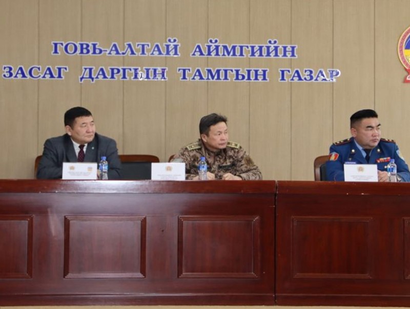 Онцгой комиссын үйл ажиллагаа болоод өвөлжилтийн нөхцөл байдалтай танилцав