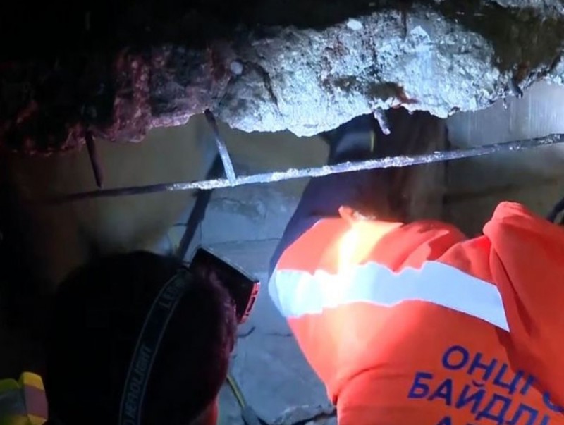 Аврах багийн үүрэг гүйцэтгэж байгаа мужийн барилгын 90 орчим хувь нь нурсан байна