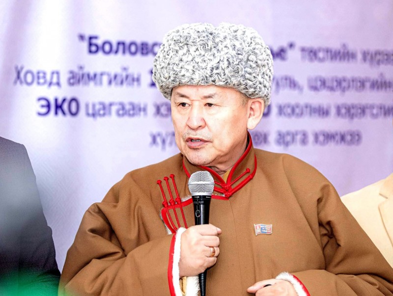 УИХ-ийн гишүүн Ш.Адьшаа орон нутагт ажиллаж байна