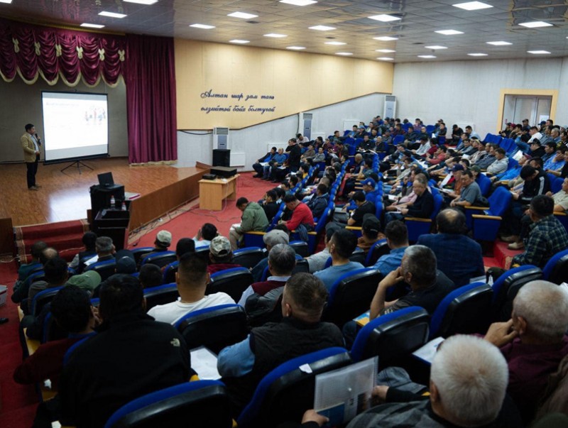 Жуулчдад үйлчлэх жолооч нарыг сургалтад хамруулж, сертификат олголоо