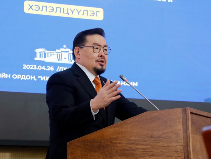 Улс төрийн намын тухай болон УИХ-ын сонгуулийн тухай хуулийн нэмэлт, өөрчлөлтийн төслүүдийн хэлэлцүүлэг эхэллээ