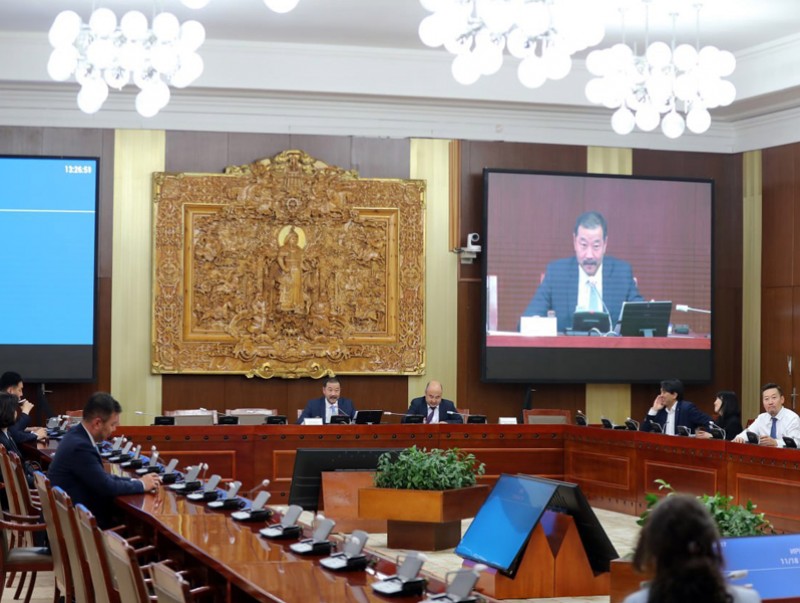 ЭЗБХ: Монгол Улсын Үндсэн хуульд оруулах өөрчлөлтийн төслийг хоёр дахь хэлэлцүүлэгт оруулахыг дэмжлээ
