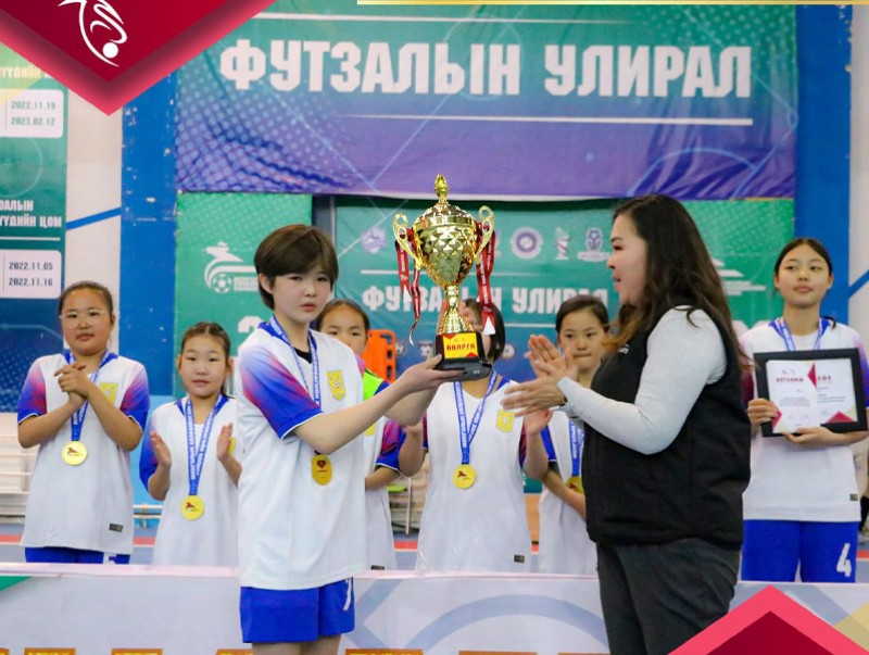 “Хараацай клуб” алтан медаль, цомын эзнээр тодорлоо