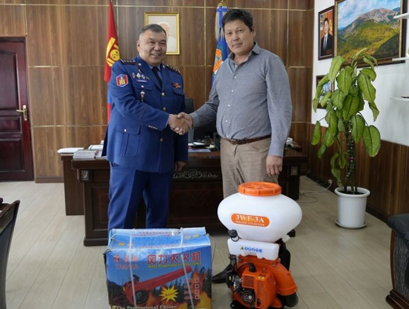 Гал унтраах үлээгч аппаратыг хүлээлгэн өглөө