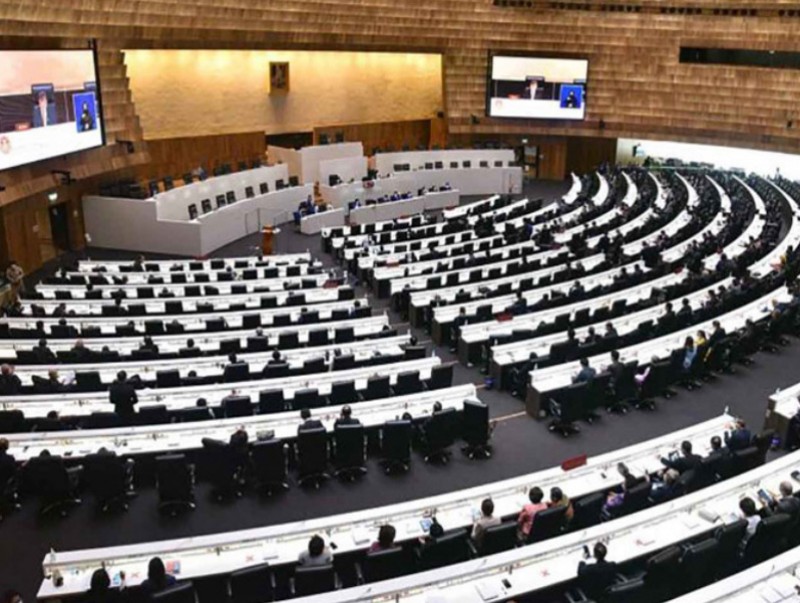 Тайланд улсын парламентын чуулган эхэллээ