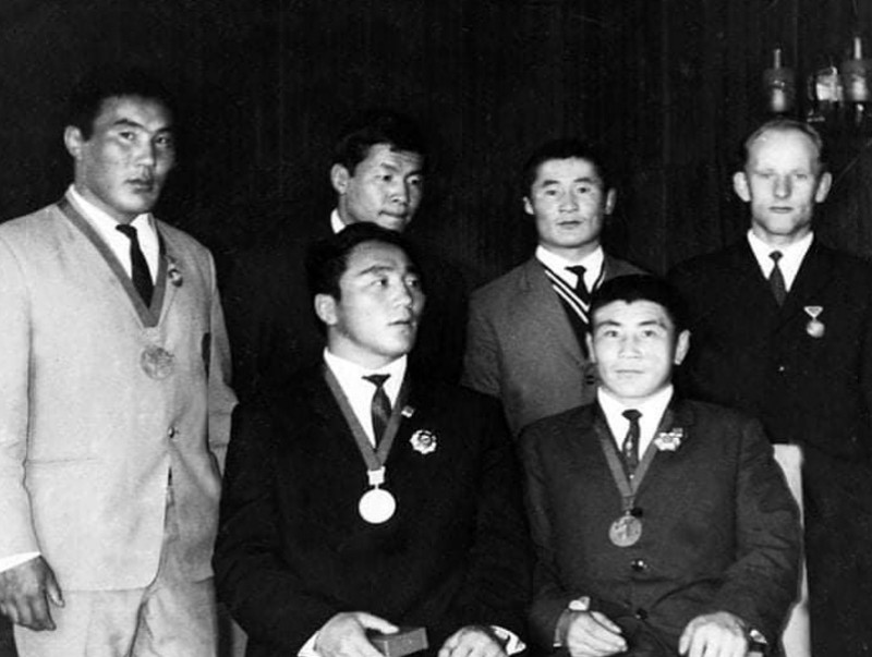 Монголын тамирчид Олимпын анхны медалиа хүртсэн "Мехико-1968" зуны олимп энэ өдөр хөшгөө нээжээ