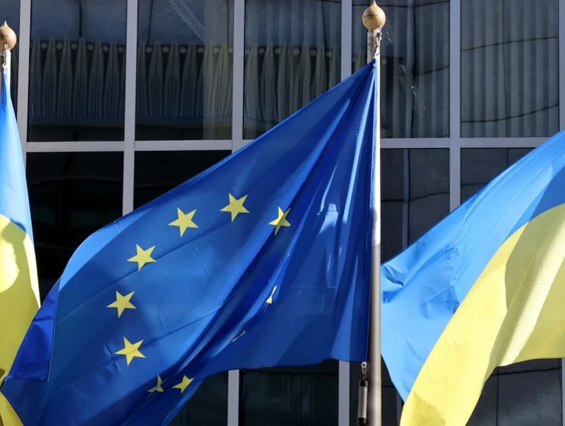 Унгар улс: Европын холбоо Украин улсыг элсүүлэхийн тулд “босгоо намсгаж” байна