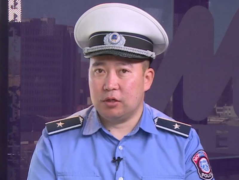 Арав хүртэлх насны хүүхдийг асран хамгаалагчгүйгээр замын хөдөлгөөнд оролцуулахгүй байхыг зөвлөж байна