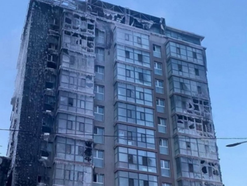 Дүнжингаравын уулзвар дахь дэлбэрэлтэд өртсөн 207 дугаар байрыг нураана