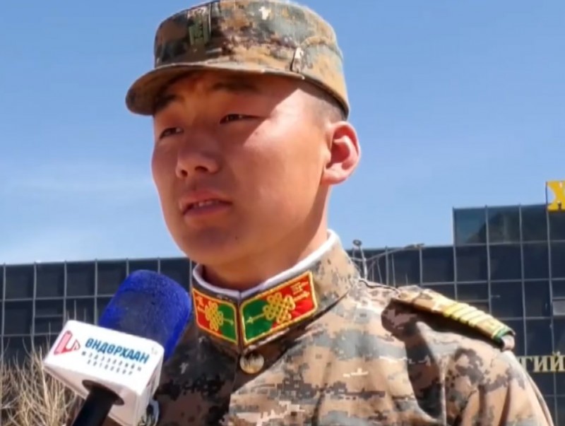 Хилийн зөрчил илрүүлсэн хоёр цэрэг "Онц хилчин" боллоо