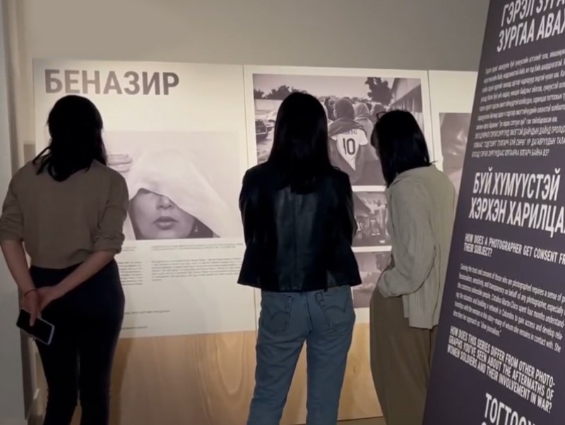 "Сэтгэлийн хат-Өөрчлөлтөд хөтөлсөн эмэгтэйчүүдийн түүх" гэрэл зургийн үзэсгэлэн гарлаа