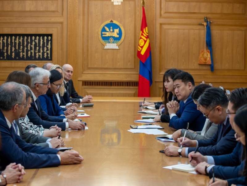 Монгол, Францын бизнес зөвлөлийн дарга Клод Имовэн тэргүүтэй төлөөлөгчдийг хүлээн авч уулзав