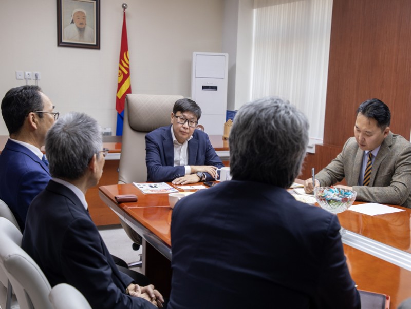 Япон Улсын Вакаяамагийн их сургуулийн төлөөллийг хүлээн авч уулзав