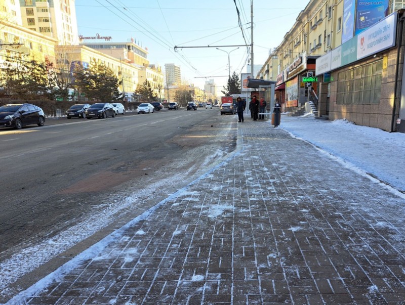 СБД: Хог хаягдлын цэвэрлэгээ үйлчилгээ, тээвэр хариуцсан байгууллагууд 624000 мкв талбайн цасыг цэвэрлээд байна
