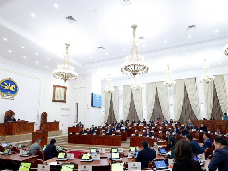 Төсвийн тухай хуульд нэмэлт оруулах хуулийн төслийг яаралтай хэлэлцэхийг дэмжлээ