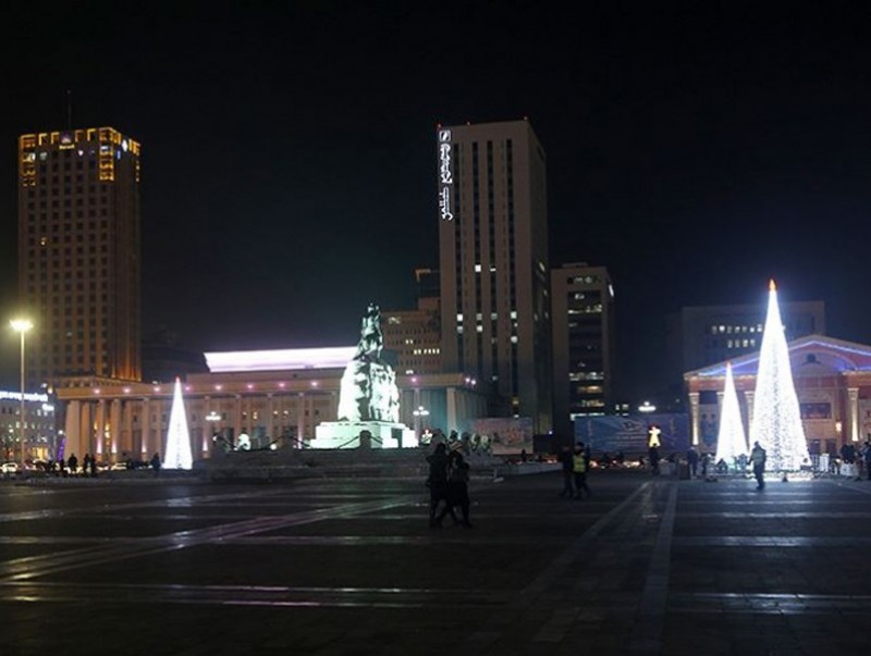 “Улаанбаатарын мөнгөн шөнө-2024” өнөөдөр Д.Сүхбаатарын талбайн төв тайзнаа 21:00 цагаас эхэлнэ