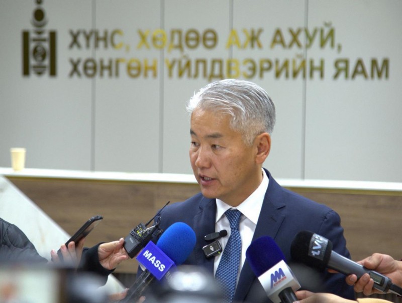 Гаалийн албан татвараас чөлөөлөх тухай хуулийг хүчингүй болсонд тооцох тухай хуулийн төслийг өргөн мэдүүллээ