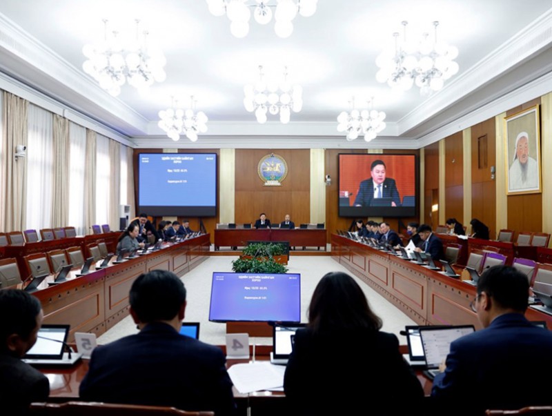 ЭЗБХ: Хууль, тогтоолын төслүүдийн анхны хэлэлцүүлгийг хийж, Эдийн засаг, хөгжлийн сайдын мэдээллийг сонсов