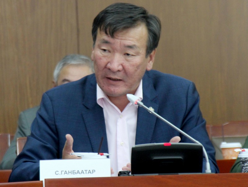 С.Ганбаатар: Цахилгаан, дулааны үнийг ямар үндэслэлээр хэдэн хувиар нэмсэн бодит мэдээллийг олон нийтэд өгөх шаардлагатай
