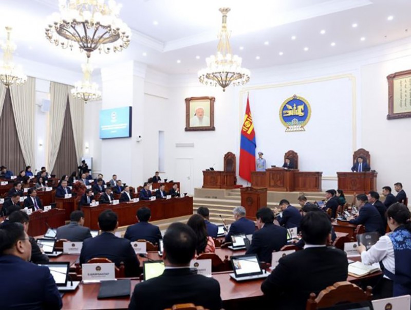 Гашуунсухайт-Ганцмод боомтын хил холболтын төмөр замын Засгийн газар хоорондын хэлэлцээрийг соёрхон баталлаа