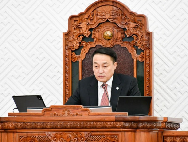“Засгийн газарт чиглэл өгөх тухай” тогтоолын төслийг баталж, хууль тогтоолын эцсийн найруулгыг сонслоо