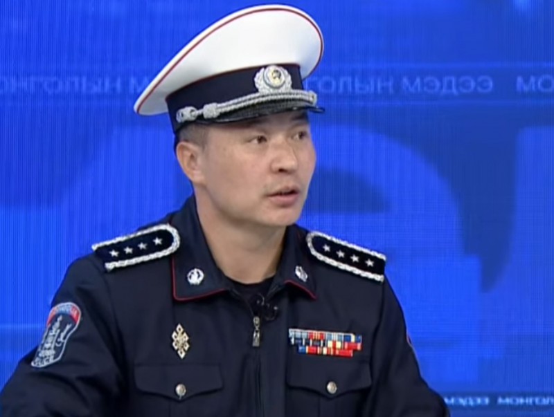 Хүүхдүүд авто машин жолоодож осол гаргах нь ихэслээ
