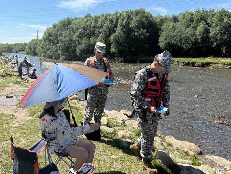 Баяр амралтын өдрүүдэд 8 иргэний амь нас, 1,1 тэрбум төгрөгийн өмч хөрөнгийг авран хамгаалжээ